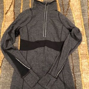 Lululemon quarter zip long sleeve